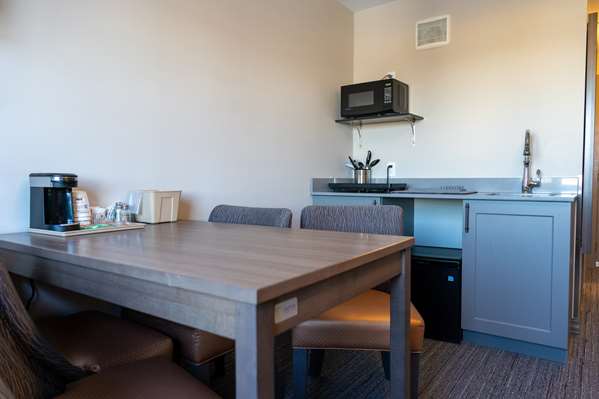  - Best Western Gold Rush Inn Whitehorse