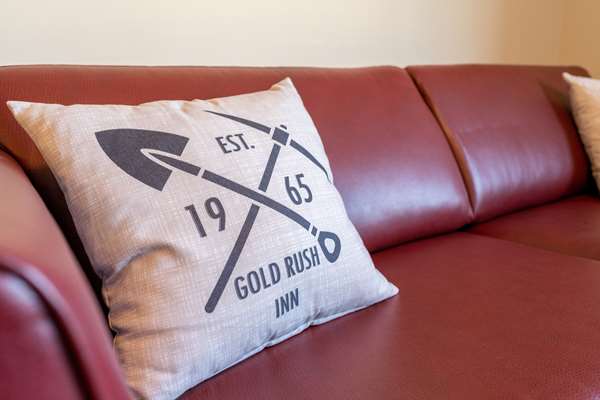 Suite - Best Western Gold Rush Inn Whitehorse