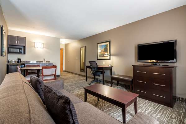  - Best Western Plus Pembina Inn & Suites Winnipeg
