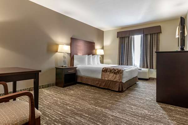  - Best Western Plus Pembina Inn & Suites Winnipeg