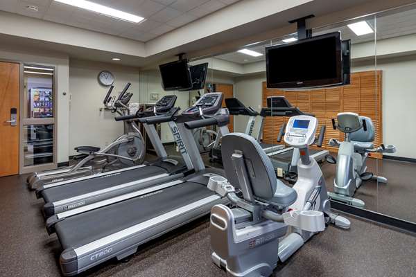 Fitness/ Exercise Room - Best Western Plus Pembina Inn & Suites Winnipeg