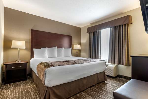  - Best Western Plus Pembina Inn & Suites Winnipeg