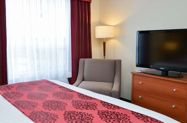  - Best Western Thompson Hotel & Suites