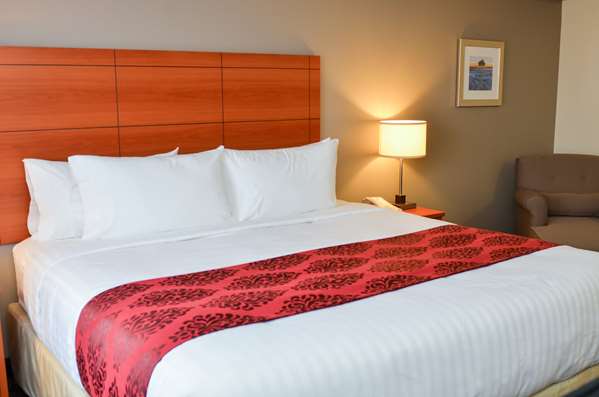  - Best Western Thompson Hotel & Suites