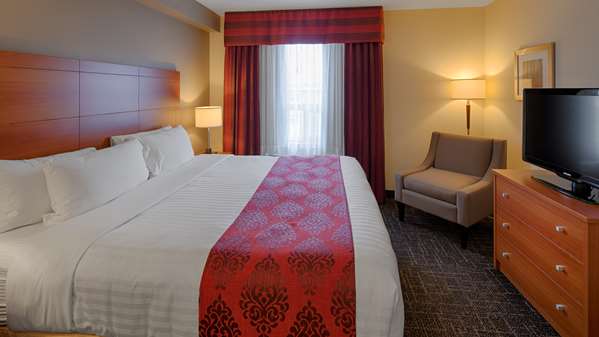  - Best Western Thompson Hotel & Suites