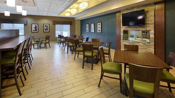 Restaurant - Best Western Plus Winnipeg West Inn Headingley