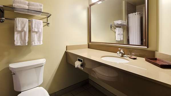  - Best Western Plus Winnipeg West Inn Headingley
