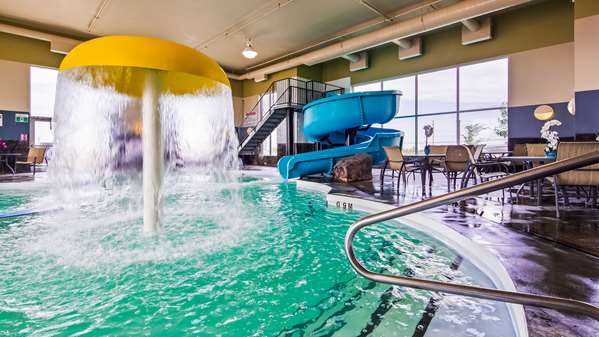Pool - Best Western Plus Winnipeg West Inn Headingley