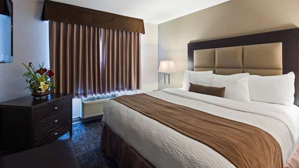 Suite - Best Western Plus Moncton Hotel