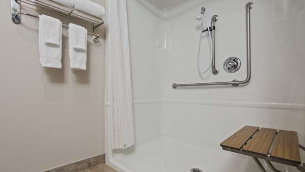  - Best Western Plus Moncton Hotel