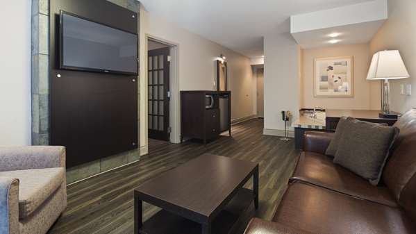 Suite - Best Western Plus Moncton Hotel