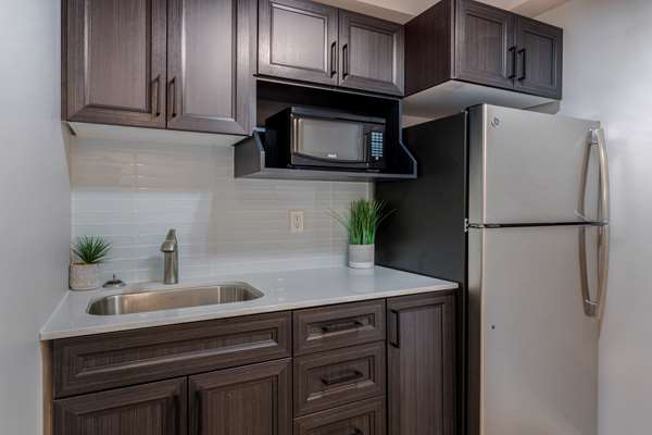  - Best Western Plus Woodstock Hotel