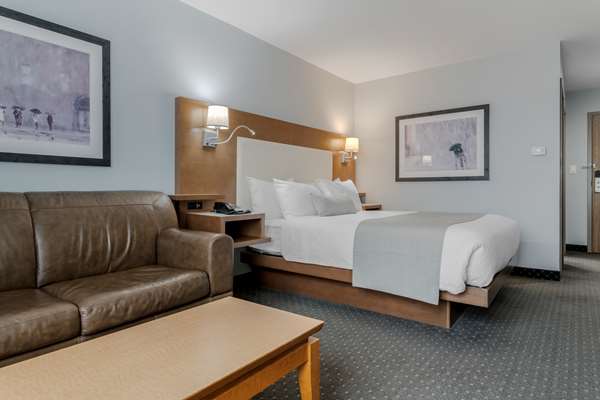  - Best Western Plus Woodstock Hotel