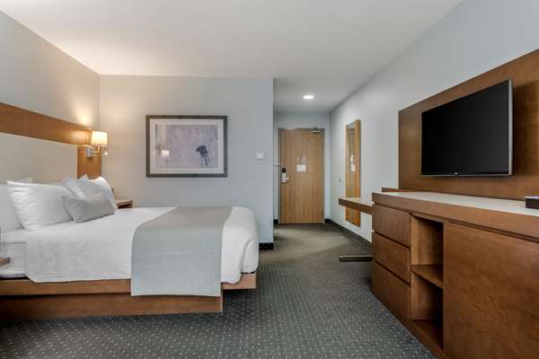  - Best Western Plus Woodstock Hotel