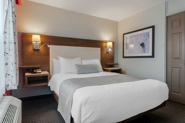 - Best Western Plus Woodstock Hotel
