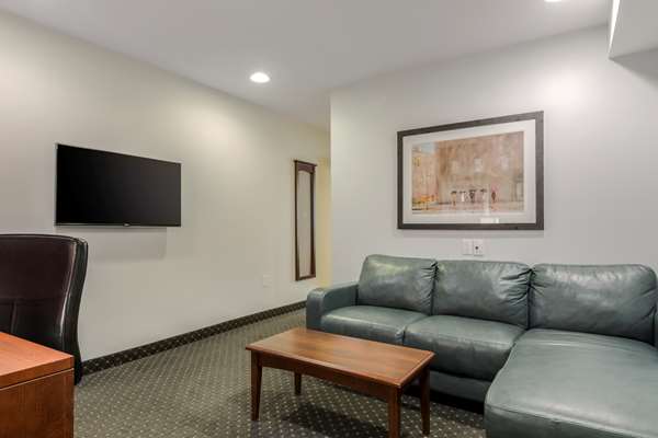 Suite - Best Western Plus Woodstock Hotel