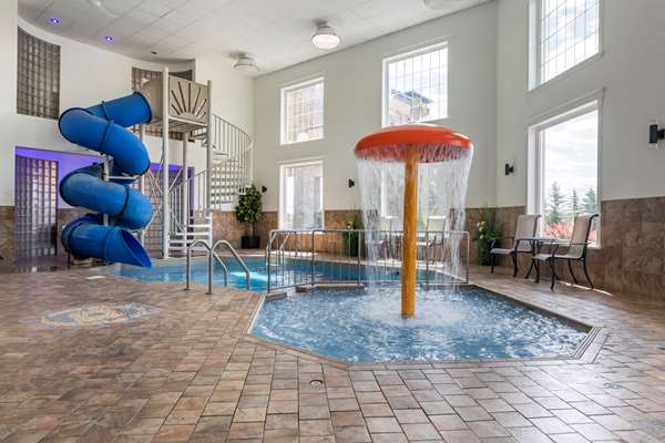 Pool - Best Western Plus Hotel Edmundston