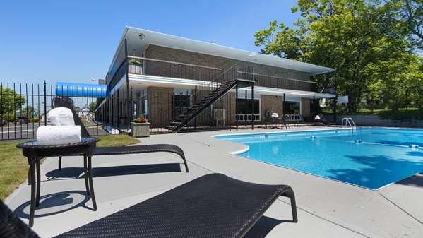 Pool - Best Western Mermaid Inn Yarmouth