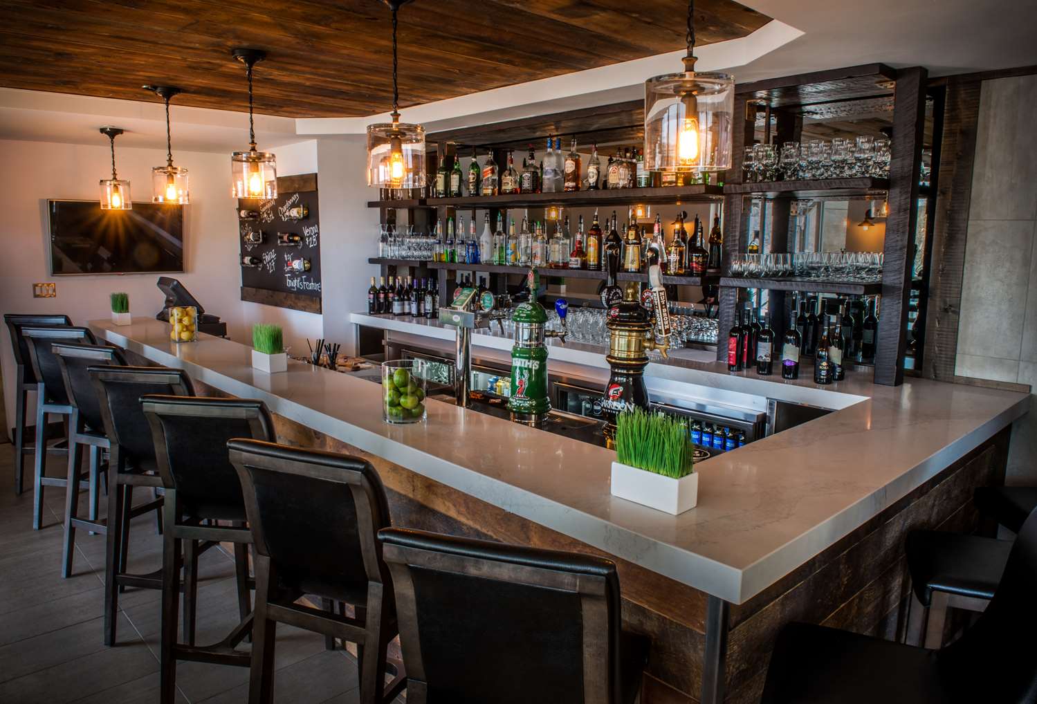 Best Western Plus Chocolate Lake Hotel Halifax, NS See Discounts