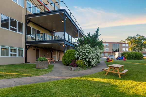  - Best Western Plus Chocolate Lake Hotel Halifax