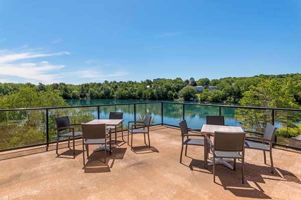  - Best Western Plus Chocolate Lake Hotel Halifax