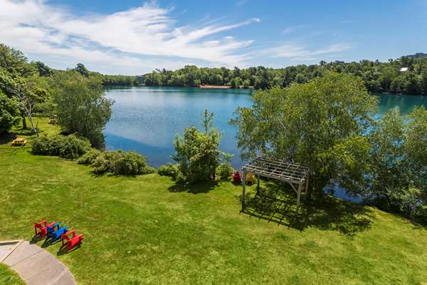  - Best Western Plus Chocolate Lake Hotel Halifax