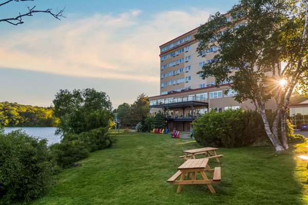  - Best Western Plus Chocolate Lake Hotel Halifax
