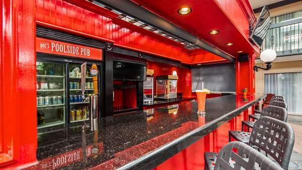 Bar - Best Western Plus Cairn Croft Hotel Niagara Falls