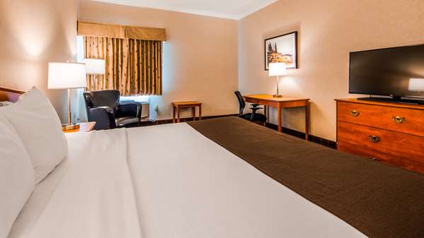  - Best Western Thunder Bay Crossroads Hotel