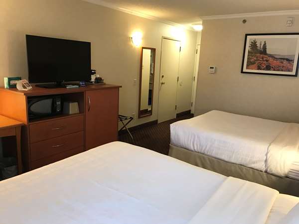  - Best Western Thunder Bay Crossroads Hotel