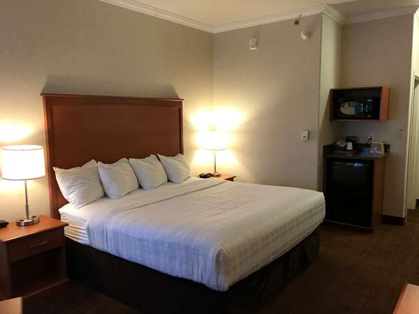  - Best Western Thunder Bay Crossroads Hotel