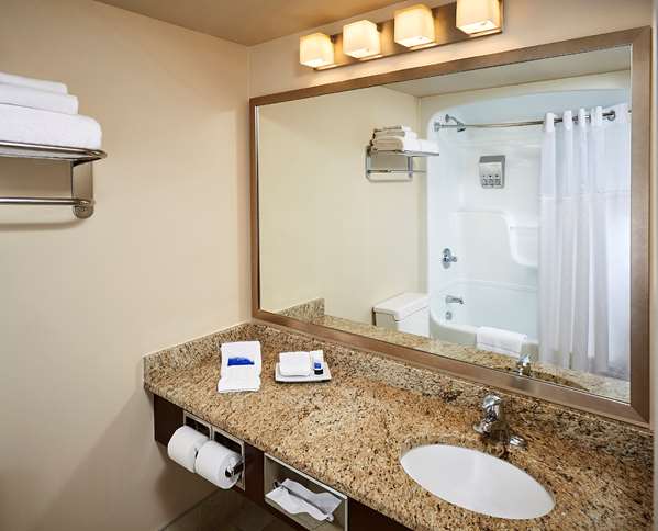  - Best Western Plus Guildwood Inn Sarnia