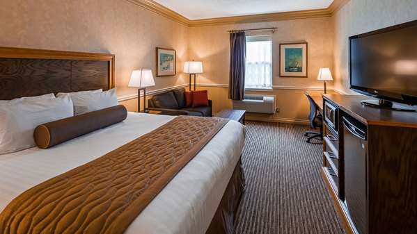  - Best Western Parkway Inn & Conference Centre Cornwall