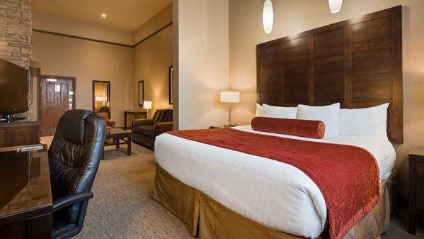  - Best Western Parkway Inn & Conference Centre Cornwall