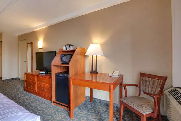  - Best Western Brantford Hotel & Conference Centre