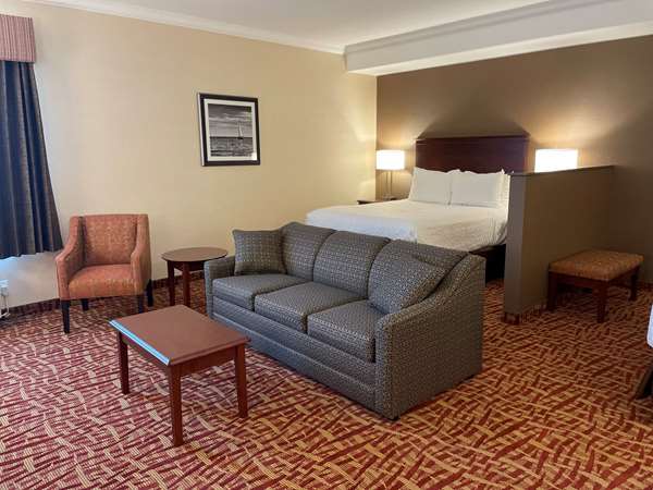  - Best Western Plus Cobourg Inn & Convention Centre