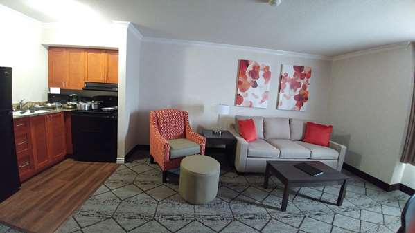  - Best Western Plus Rose City Suites Welland