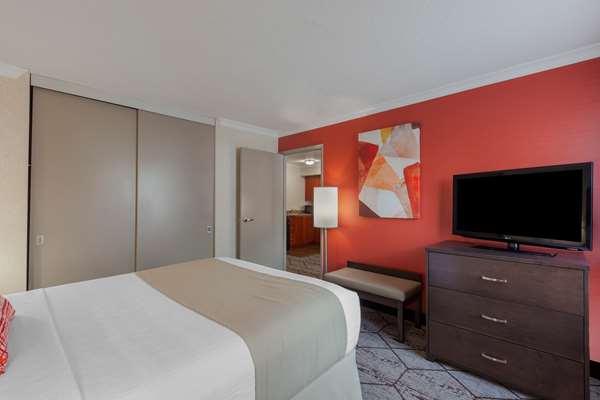  - Best Western Plus Rose City Suites Welland