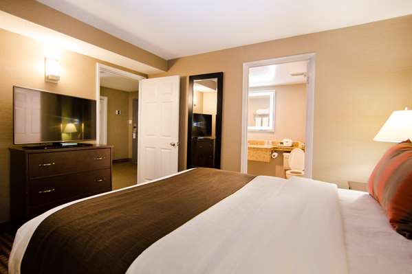 Suite - Best Western Plus Kanata Hotel & Conf Centre Ottowa