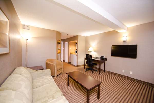 Suite - Best Western Plus Kanata Hotel & Conf Centre Ottowa