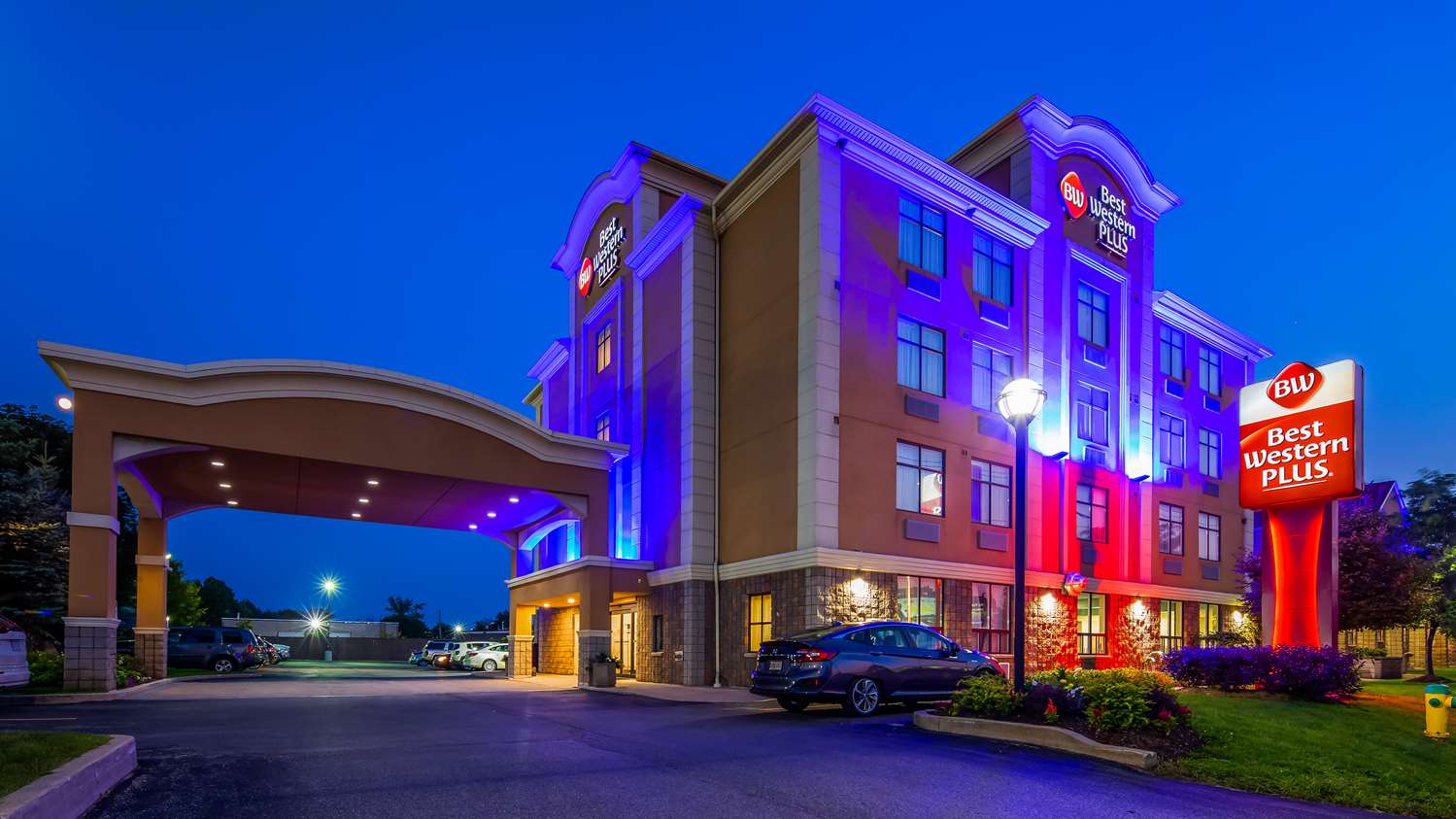 Best Western Plus Barrie Hotel, ON See Discounts