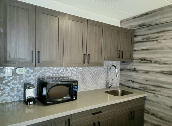  - Best Western Parkway Hotel Richmond Hill