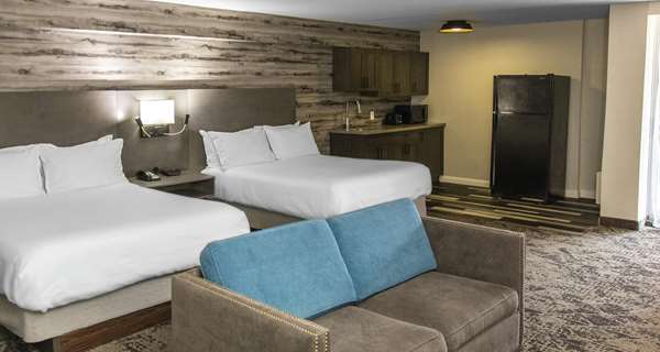 Suite - Best Western Parkway Hotel Richmond Hill