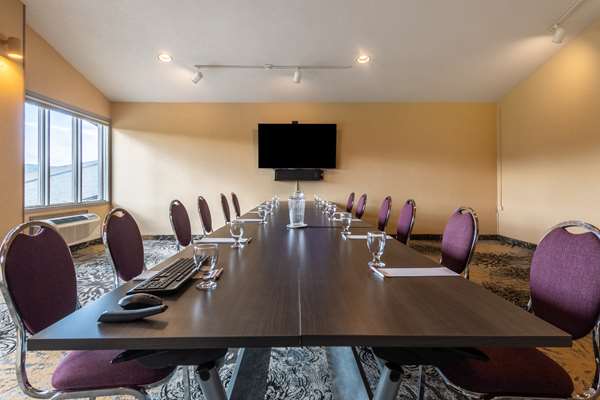  - Best Western Plus NorWester Hotel & Conference Center