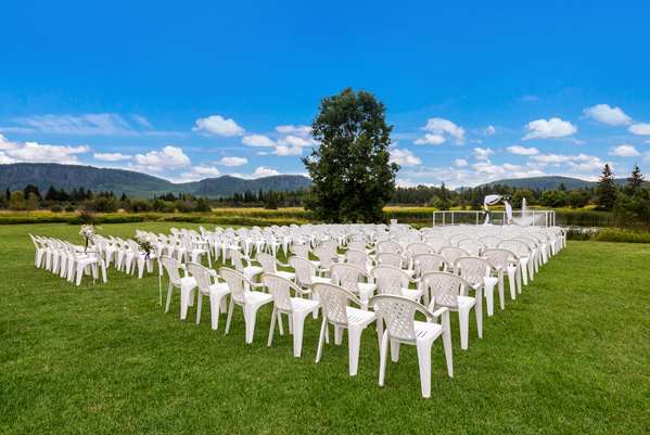  - Best Western Plus NorWester Hotel & Conference Center