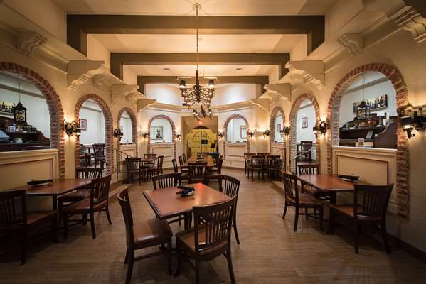 Restaurant - Best Western Hotel North Bay