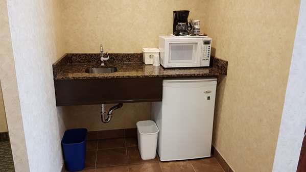  - Best Western Voyageur Place Hotel Newmarket