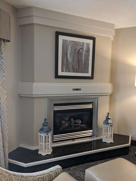  - Best Western Swan Castle Inn Cochrane