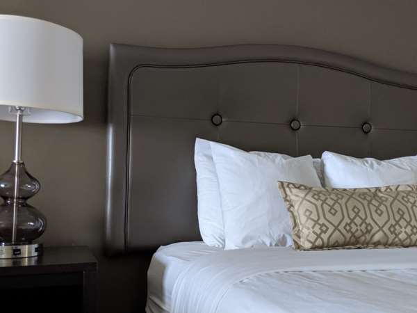  - Best Western Swan Castle Inn Cochrane