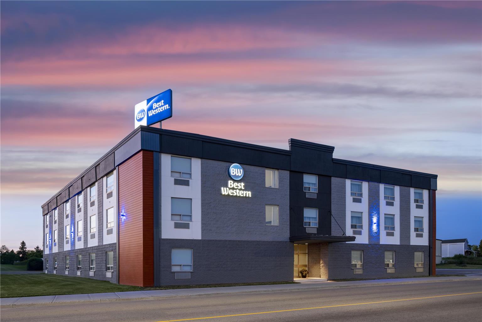 Best Western Swan Castle Inn